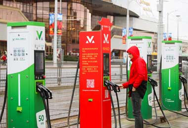 Отдельные ЭЗС Malanka перешли на китайский язык