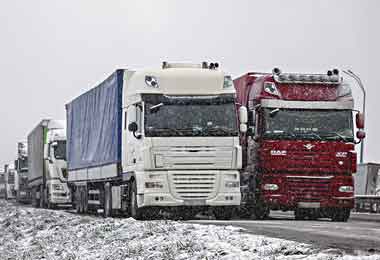 Госпогранкомитет фиксирует скопление грузового транспорта на въезд в Литву и Польшу