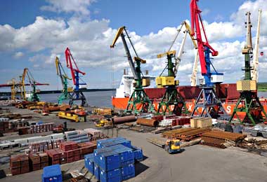 Беларусь планирует расширить использования астраханских портов для экспорта