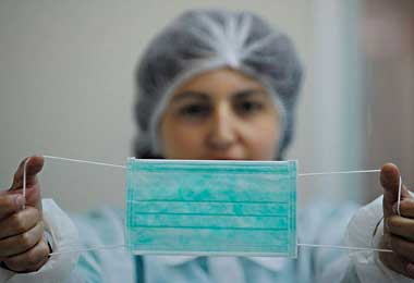 Минздрав не видит необходимости в широком применении масок в Беларуси