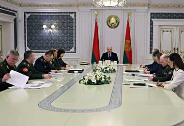 Лукашенко рассчитывает на помощь ОАЭ в разрешении миграционного кризиса на границе Беларуси и ЕС