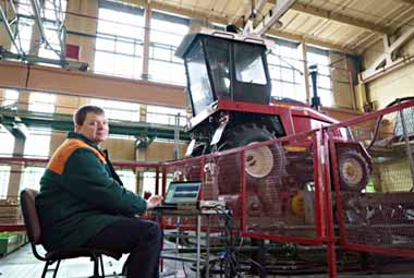 Гомсельмаш продолжает оптимизацию технологических процессов в области сельхозмашиностроения