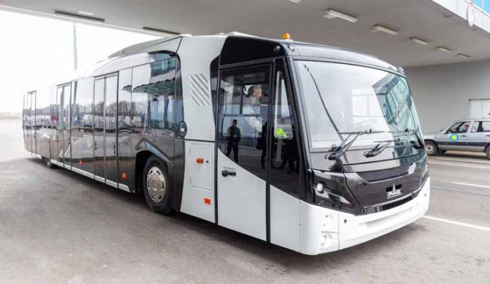 МАЗ представил перронный автобус нового поколения в украинском аэропорте «Борисполь»