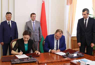 Китайская корпорация «Гринлэнд Груп» может принять участие в организации прямого авиасообщения Минск — Шанхай