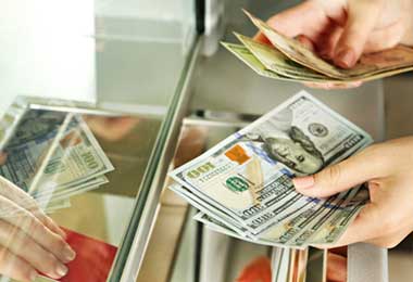 Белорусы продолжили оставаться чистыми продавцами валюты по итогам августа 2023 г