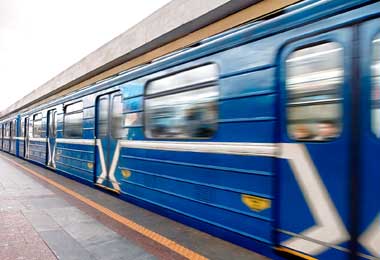МТС начал включение базовых станций в перегонах минского метро