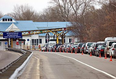 Госпогранкомитет прогнозирует рост пассажиропотока на границе с ЕС в период предновогодних выходных