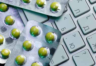 Минздрав поддержал предложение о проведении эксперимента по интернет-торговле лекарствами
