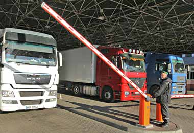 Белорусские таможенники выявили случаи использования подложных документов при перевозке товаров