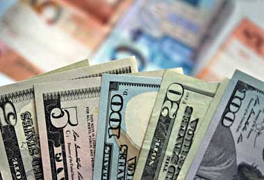Белорусский рубль ослаб к доллару и евро на открытии торгов БВФБ 26 мая