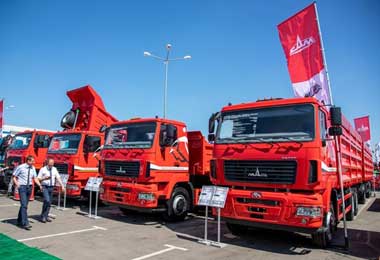 МАЗ представил гигантский зерновоз на выставке «Белагро-2019»