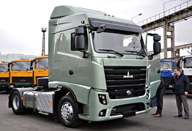 МАЗ заметно снизил продажи грузовиков в России сентябре 2025 г