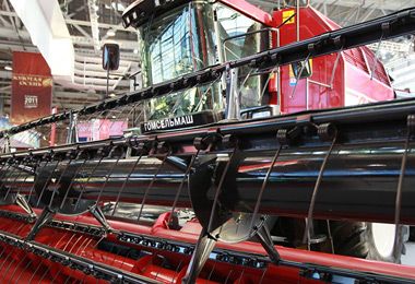 Гомсельмаш нарастит объемы поставок машинокомплектов в Казахстан