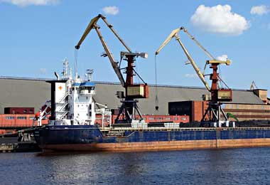 ОАО «Беларуськалий» и ОАО «БКК» рассматривают возможность поставок калийных удобрений через латвийское порты