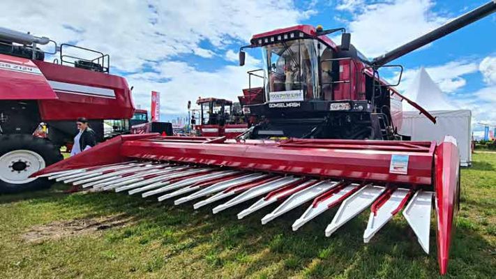 Гомсельмаш представил свою технику на агропромышленной выставке «Золотая нива» в России Гомсельмаш представил свою технику на агропромышленной выставке «Золотая нива» в России