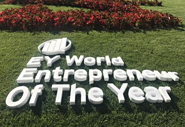 Победителем международного конкурса EY «Предприниматель года 2019» объявлен руководитель Uptake Technologies, Inc. Брэд Кейвел 