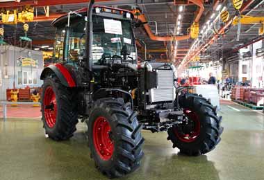 МТЗ запустил серийное производство нового трактора BELARUS
