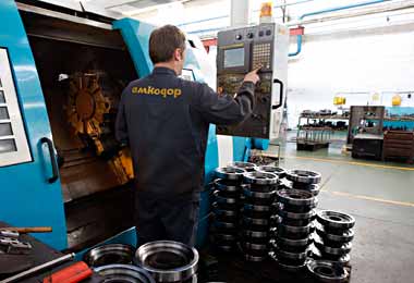 Амкодор передаст ноу-хау по производству своей техники танковому заводу в Египте