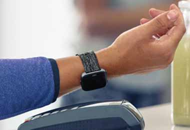Беларусбанк запустил сервисы Garmin Pay и Fitbit Pay для владельцев карточек Mastercard