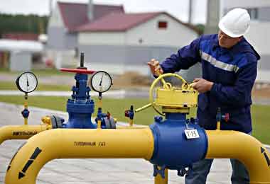 Отпускная цена на природный газ для крупных потребителей снижена в Беларуси