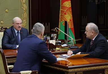 Лукашенко положительно ценил работу банковской системы Беларуси в 2021 г