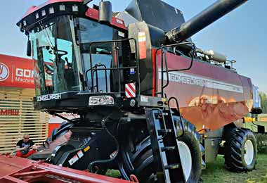 Гомсельмаш впервые представил комбайн с роторной схемой обмолота и сепарации на выставке «Белагро»