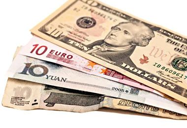 Курсы доллара, юаня и евро снизились на торгах БВФБ 5 февраля