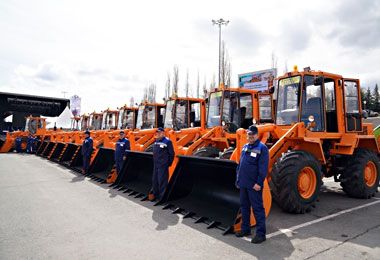 Амкодор поставил партию фронтальных погрузчиков в Уфу