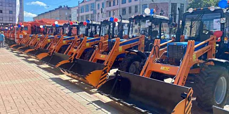 Амкодор поставил технику в российский Брянск