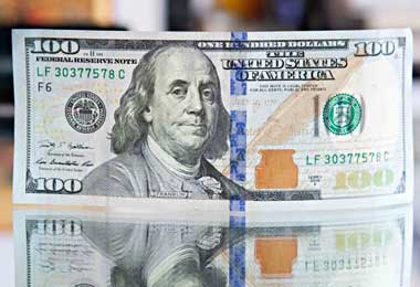 Белорусский рубль укрепился к доллару на открытии торгов БВФБ 20 июня