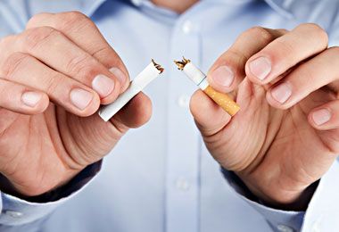 Одним из главных стимулов к отказу от табакокурения становятся проблемы со здоровьем — опрос
