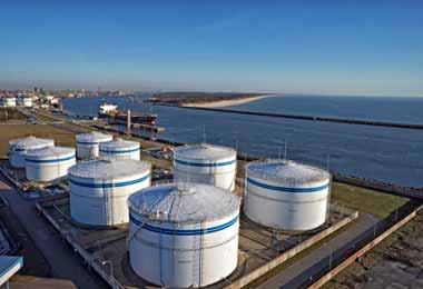 БНК приостанавливает экспорт нефтепродуктов через Клайпеду