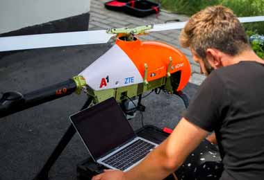 Впервые в Беларуси беспилотный вертолет, работая в сети 5G SA, провел мониторинг состояния солнечной электростанции компании A1