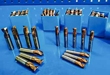 Оршанский инструментальный завод освоил новую технологию нанесения покрытий