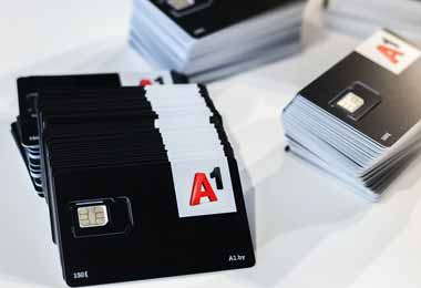 Оператор А1 предоставит медикам бесплатные смартфоны и безлимит связи