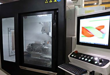 БелАЗ внедряет новые технологии в сфере изготовления и высокоточной обработки инструмента