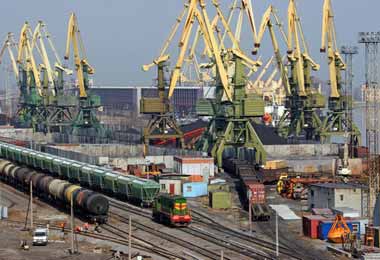 Беларусь и Россия подписали соглашение о перевалке белорусских нефтепродуктов через российские порты