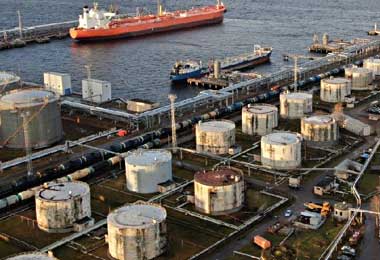 Российские северо-западные порты отгрузят 2,4 млн тонн нефтепродуктов из Беларуси в 2022 г — Минтранс РФ