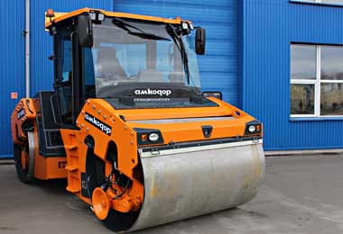 Амкодор начал испытания нового инновационного дорожного катка