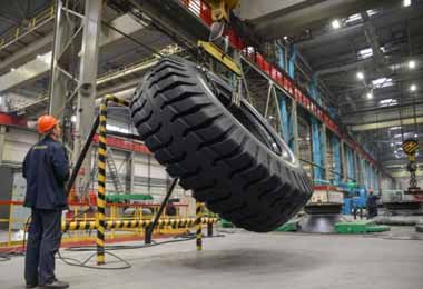 Белшина планирует серийный выпуск новых крупногабаритных шин