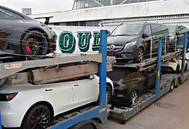 Попытку уклонения от уплаты таможенных платежей при ввозе автомобилей премиум-класса пресекли белорусские таможенники 