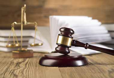 Минюст лишил лицензий на оказание юридических услуг три организации