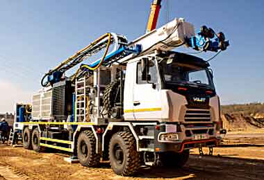 МЗКТ представил новую мобильную буровую установку на шасси Volat