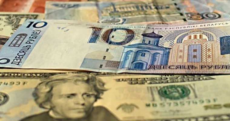 Доллар и российский рубль подешевели на торгах БВФБ 24 мая, курс евро вырос