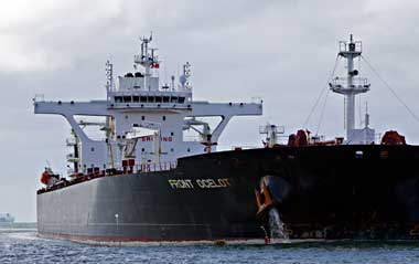 Первый танкер с российской нефтью от трейдеров прибыл в порт Клайпеды — Белнефтехим