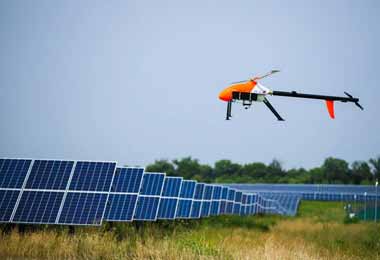 Впервые в Беларуси беспилотный вертолет, работая в сети 5G SA, провел мониторинг состояния солнечной электростанции компании A1