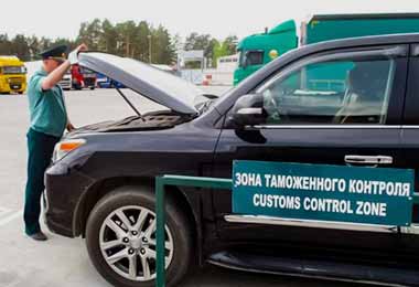 Совет ЕЭК принял меры по ограничению ввоза в Россию автомобилей из Армении и Кыргызстана