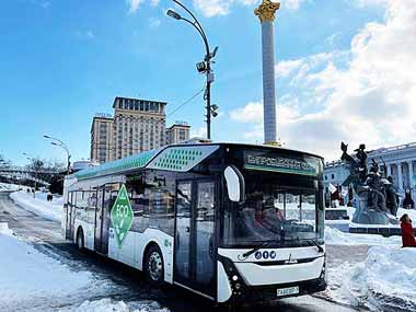 МАЗ проводит тестирование нового электробуса в Киеве