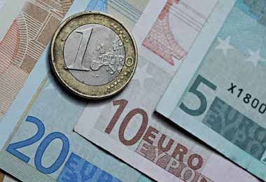 Курс евро снова рекордно вырос на торгах БВФБ 29 января