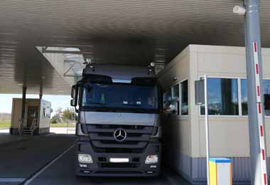 Таможней в первоочередном порядке оформлено уже 77 тыс тонн товаров первой необходимости — ГТК